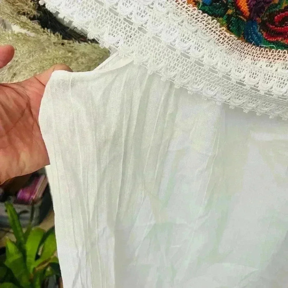 embroidered #traditional Latin women’s shoulder shirt size med to large - Picture 3 of 4